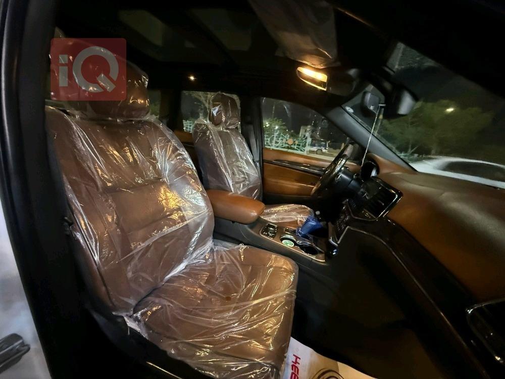 جيب جراند شيروكي